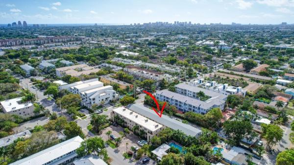 Wilton Commons, 2741 NE 8th Ave #15, Wilton Manors, Florida 33334, image 1