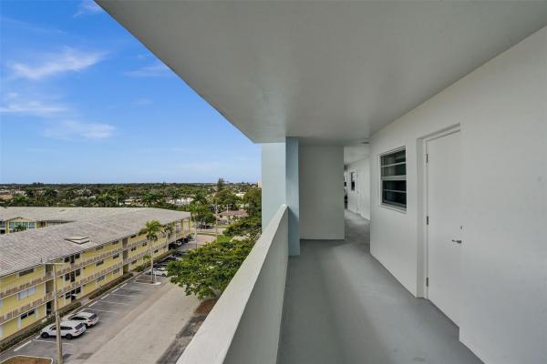 Ridgeview Towers, 3051 NE 48th St #703, Fort Lauderdale, Florida 33308, image 1