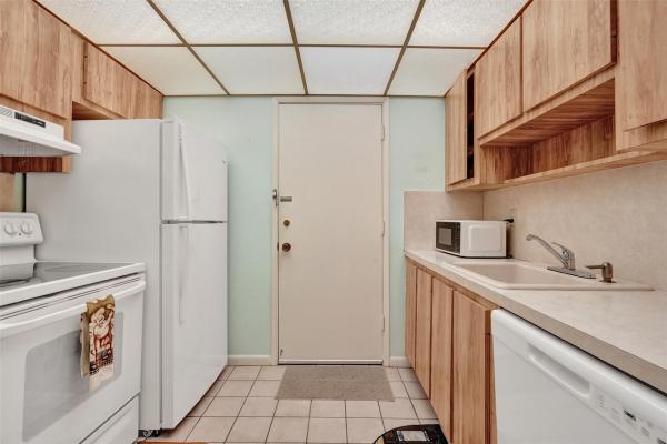 Barcelona Gardens, 101 E Mcnab Rd #209, Pompano Beach, Florida 33060, image 1