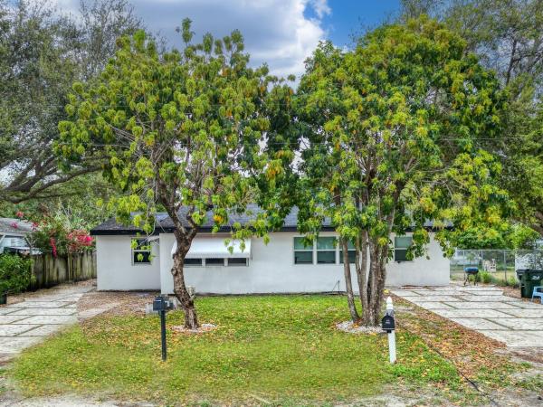 118 SW 7th St, Delray Beach, Florida 33444, image 1