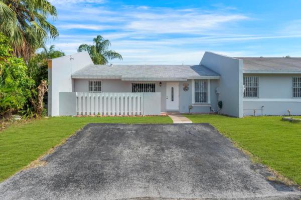 Cutler Creek Club, 10371 SW 208th Ln #10371, Cutler Bay, Florida 33189, image 1