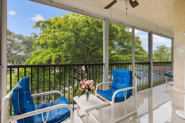 Hollybrook Golf & Tennis Club, 111 S Hollybrook Dr #44-307, Pembroke Pines, Florida 33025, image 1
