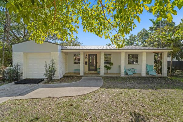 165 Sunset Way, Miami, Florida 33166, image 1