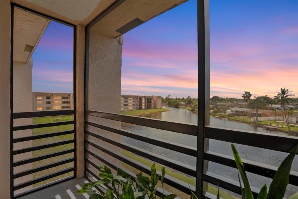 Sunrise Lakes 4, 2711 NW 104th Ave #404, Sunrise, Florida 33322, image 1
