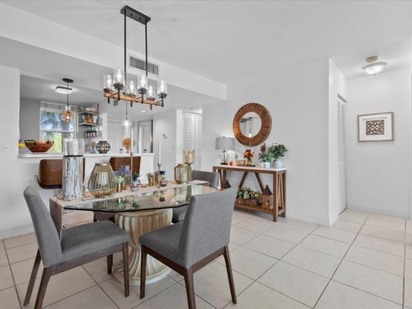 Karanda Village 7, 4134 Carambola Cir S #H303, Coconut Creek, Florida 33066, image 1