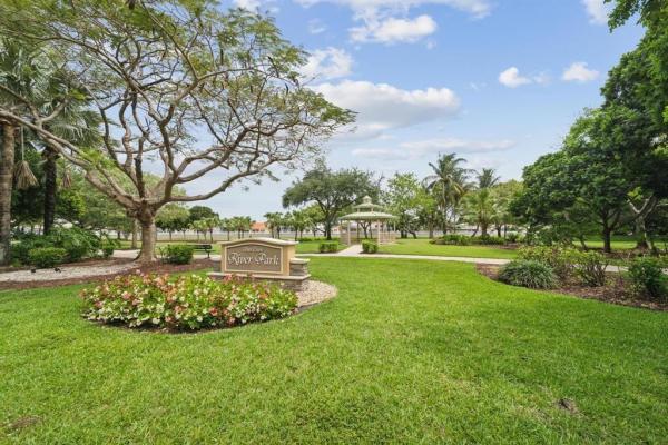 The Townhomes Of Deer Creek, 3326 Deer Creek Lake Shore Dr, Deerfield Beach, Florida 33442, image 3