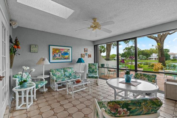 The Townhomes Of Deer Creek, 3326 Deer Creek Lake Shore Dr, Deerfield Beach, Florida 33442, image 2