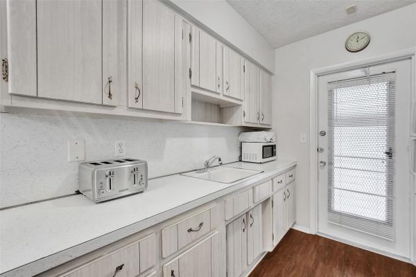 Monroe Arms, 1833 Monroe St #20, Hollywood, Florida 33020, image 2