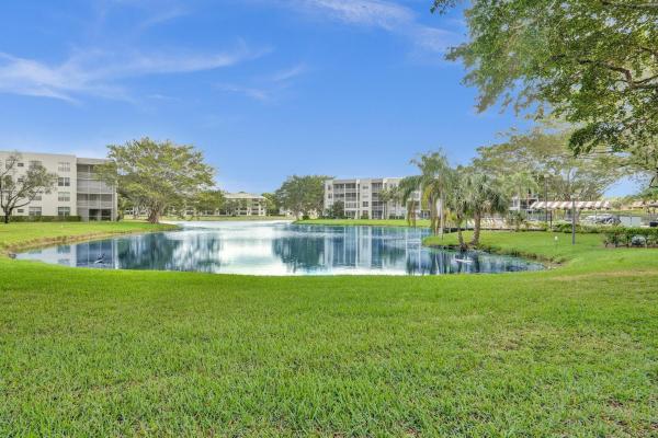 Lagoon Place, 9340 Lagoon Pl #209, Davie, Florida 33324, image 1
