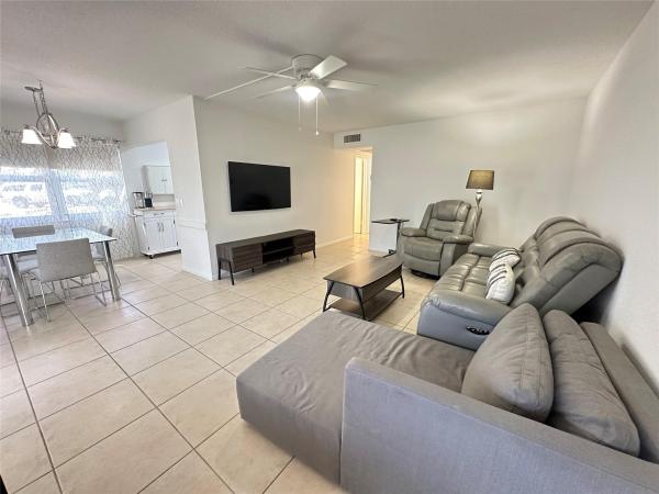 Ventnor, 85 E Ventnor E #85, Deerfield Beach, Florida 33442, image 1