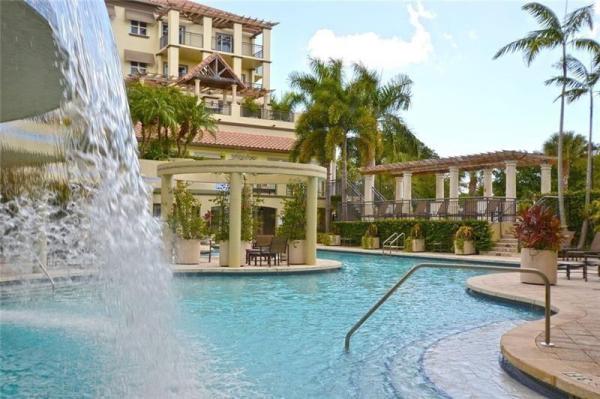 Wilton Station, 2633 NE 14th Ave #503, Wilton Manors, Florida 33334, image 1