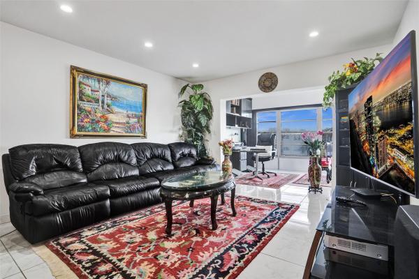 Seagrape Gardens, 4706 NW 36th St #605, Lauderdale Lakes, Florida 33319, image 1