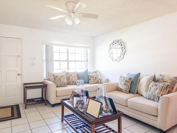 Pinecrest Estates, 3205 Hibiscus, Fort Pierce, Florida 34947, image 1