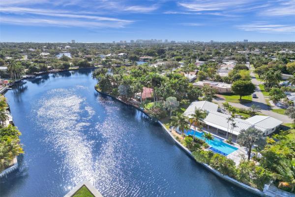 Middle River Estates, 1825 Coral Gardens Dr, Wilton Manors, Florida 33306, image 1