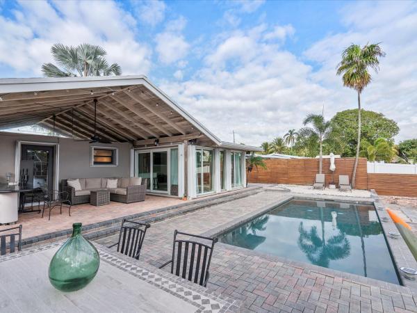 Lauderdale Isles, 2430 Cat Cay Ln, Fort Lauderdale, Florida 33312, image 1