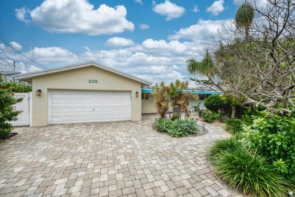 Lauder Gate Isles, 2119 NE 15th St, Fort Lauderdale, Florida 33304, image 1