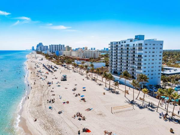 Edgewater Beach Towers, 400 N Surf Rd #PH5, Hollywood, Florida 33019, image 1