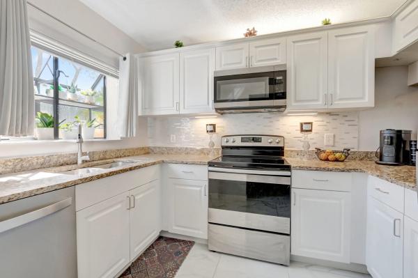 Republic Square, 1009 Republic Ct, Deerfield Beach, Florida 33442, image 1