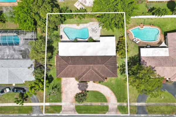 Plantation Park Lakesites, 6141 SW 9th St, Plantation, Florida 33317, image 1