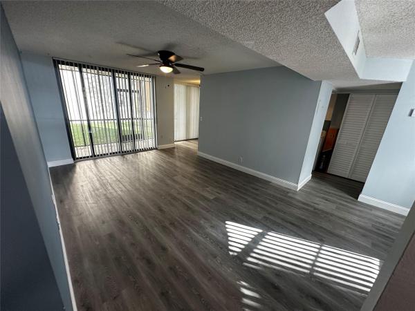 Blue Lake, 3450 Blue Lake Dr #105, Pompano Beach, Florida 33064, image 1