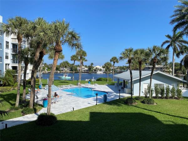 The Churchill, 611 SE 7th St #205, Delray Beach, Florida 33483, image 2