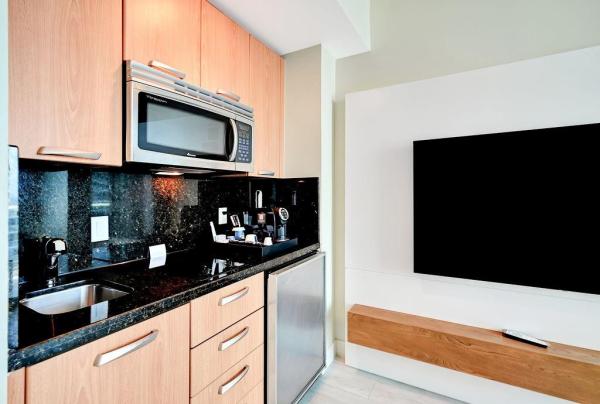 The Q Club Resort & Residences, 505 N Fort Lauderdale Beach Blvd #2003, Fort Lauderdale, Florida 33304, image 2
