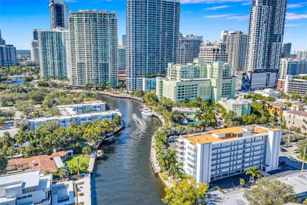 Chateau Mar, 800 SE 4th St #302, Fort Lauderdale, Florida 33301, image 1