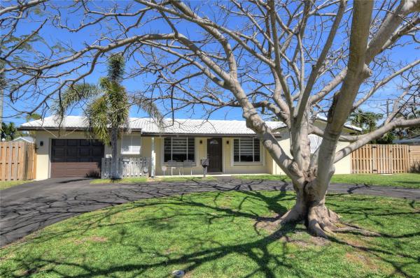 Pompano Waterway Estates, 2911 NE 53rd St, Lighthouse Point, Florida 33064, image 1