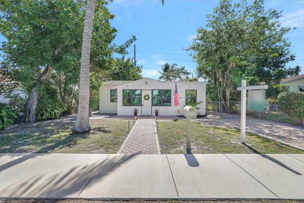 Hollywood Park, 2334 Cleveland St, Hollywood, Florida 33020, image 1