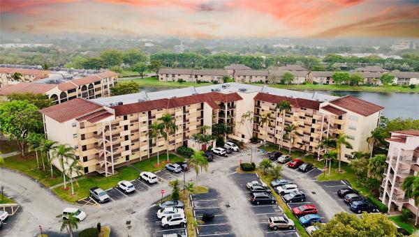 Sunrise Island, 3955 N Nob Hill Rd #4904, Sunrise, Florida 33351, image 1