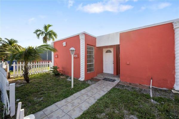 Hollywood Little Ranches, 1110 S 29th Ave, Hollywood, Florida 33020, image 1