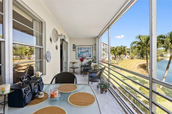 Newport, 2058 Newport N, Deerfield Beach, Florida 33442, image 3