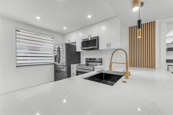 Whitehall At Camino Real, 6121 Balboa Cir #404, Boca Raton, Florida 33433, image 1