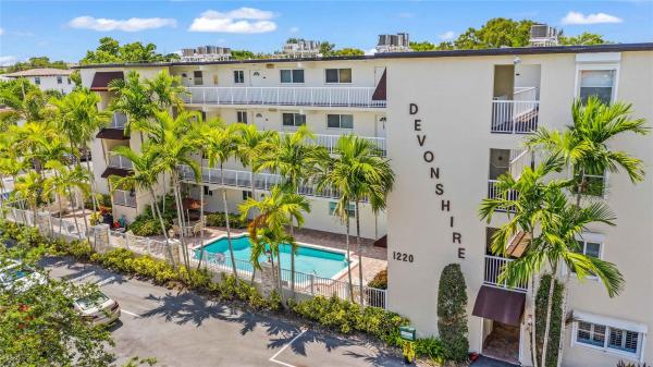 Devonshire, 1220 NE 3rd St #205, Fort Lauderdale, Florida 33301, image 1