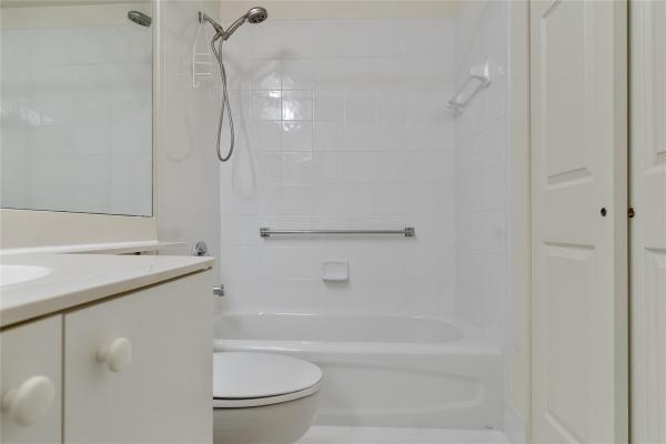 Yardley, 7715 Yardley Dr #113, Tamarac, Florida 33321, image 2