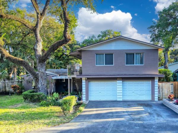 Edgewood, 1610 SW 30th Pl, Fort Lauderdale, Florida 33315, image 1