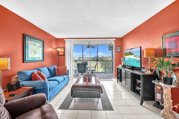 Palm-Aire Country Club 2, 2601 S Course Dr #408, Pompano Beach, Florida 33069, image 1