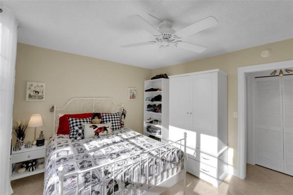 Oaks Lane At Palm-Aire, 605 Oaks Dr #205, Pompano Beach, Florida 33069, image 2