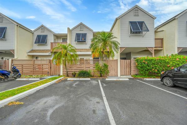 Coconut Key, 256 W Hemingway Cir, Margate, Florida 33063, image 1