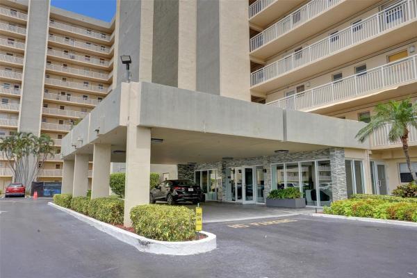 Waterford Point, 801 S Federal Hwy #405, Pompano Beach, Florida 33062, image 1