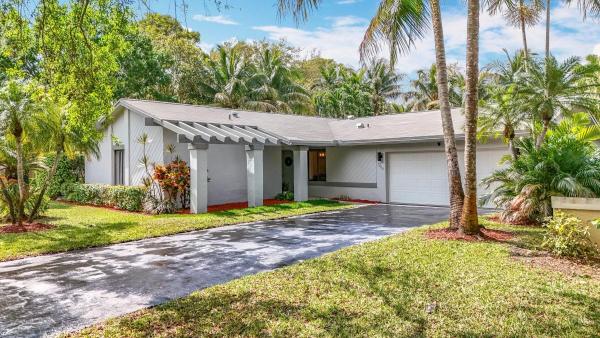 Stonebridge, 3900 W Sailboat Dr, Cooper City, Florida 33026, image 1