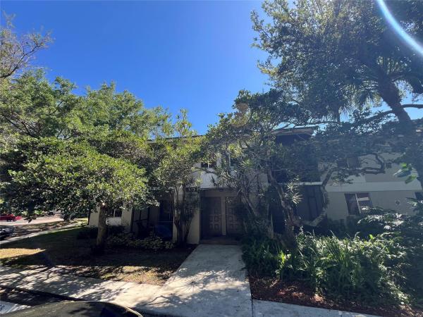302 Gardens Dr #201, Pompano Beach, Florida 33069, image 1