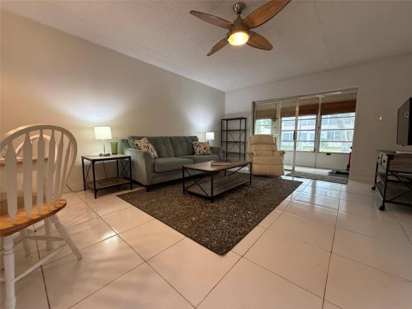 Oriole Gardens 1, 7500 NW 4th Pl #102, Margate, Florida 33063, image 1