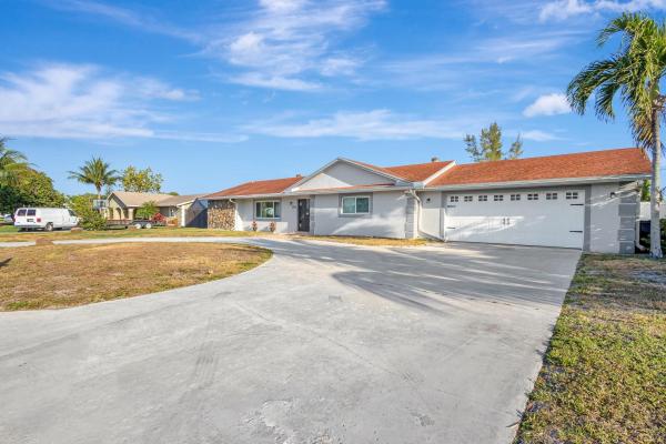 Hypoluxo Village, 3059 Emerald Ln, Lake Worth Beach, Florida 33462, image 1