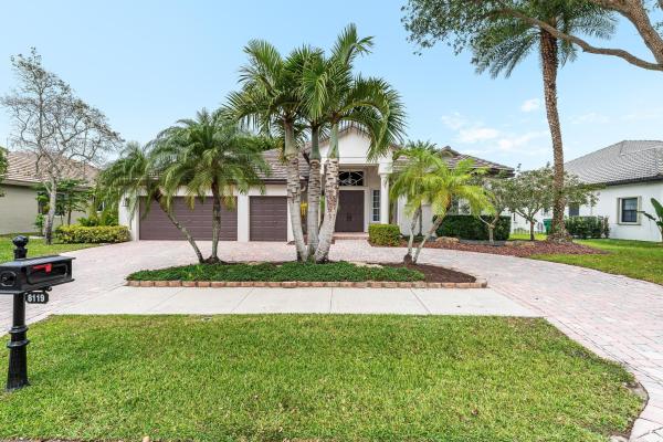 Rolling Hills Golf And Tennis Club, 8119 S Savannah Cir, Davie, Florida 33328, image 1