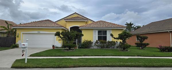 Melrose Verona Lakes, 9193 Cove Point Cir, Boynton Beach, Florida 33472, image 1