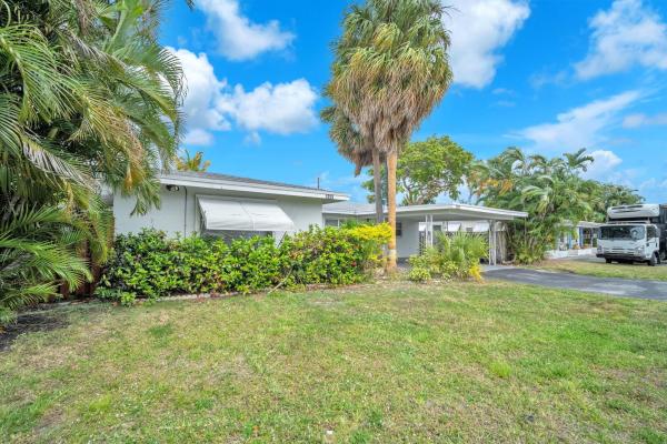 Coral Gardens, 1925 NE 26th St #1-2, Wilton Manors, Florida 33305, image 1