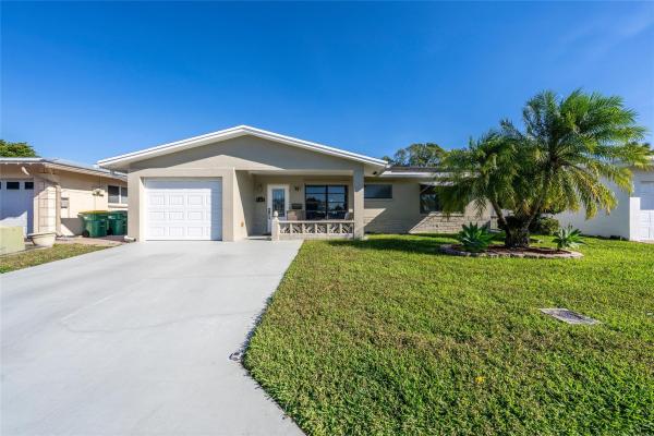 Mainlands Of Tamarac Lakes, 4407 NW 45th St, Tamarac, Florida 33319, image 1