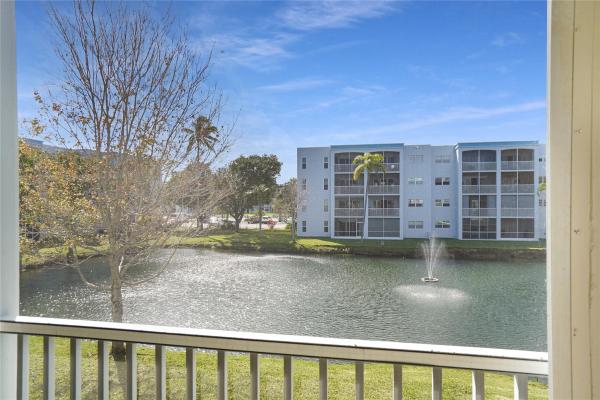 Danians North, 604 NE 2nd St #220, Dania Beach, Florida 33004, image 1
