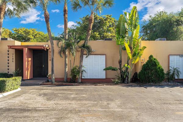 Loch Andrews, 7116 Ballantrae Ct #7116, Miami Lakes, Florida 33014, image 1